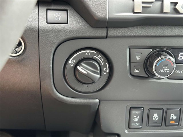 2025 Nissan Frontier SV photo 22