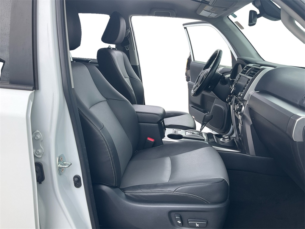 2024 Toyota 4Runner SR5 Premium photo 22