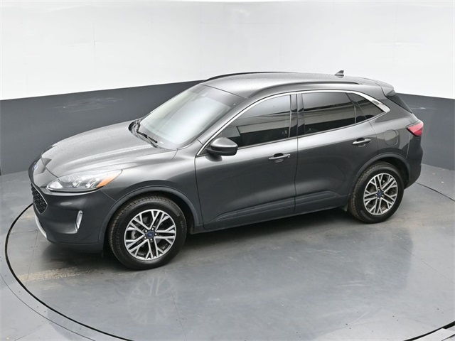 2020 Ford Escape SEL's photo