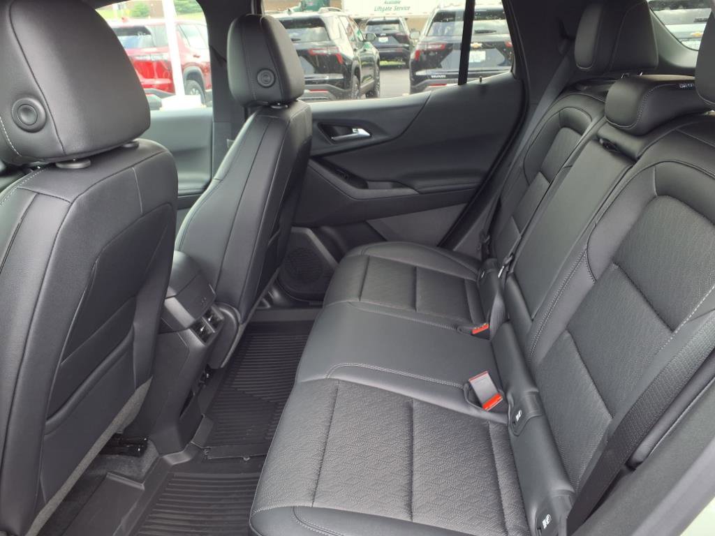 2026 Chevrolet Equinox LT photo 14