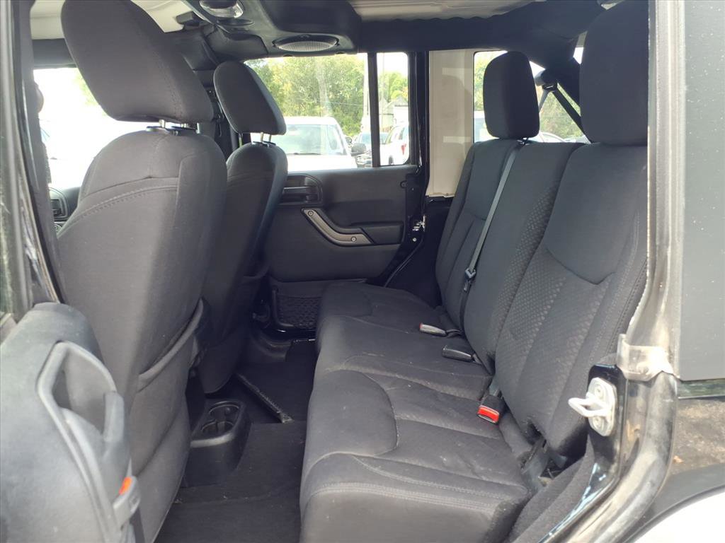 2013 Jeep Wrangler Unlimited Sport photo 20
