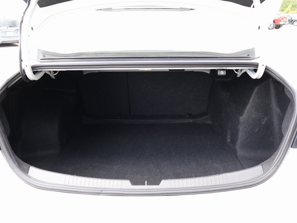 2023 Chevrolet Malibu 1LT photo 13