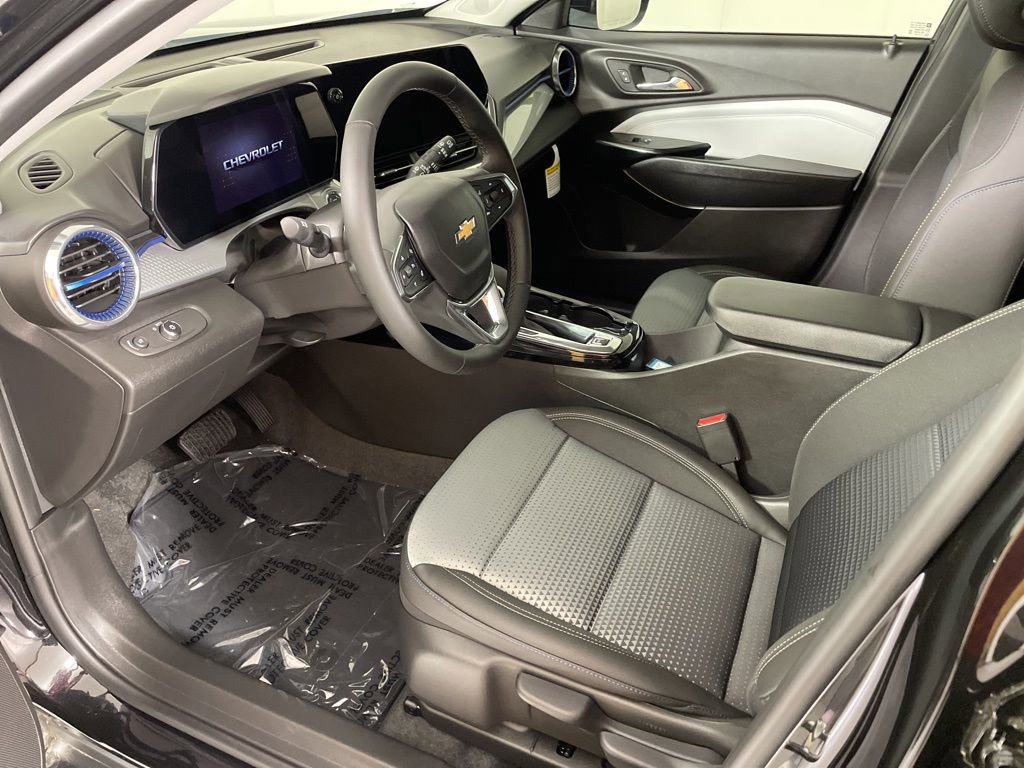 2026 Chevrolet Trax LT photo 15