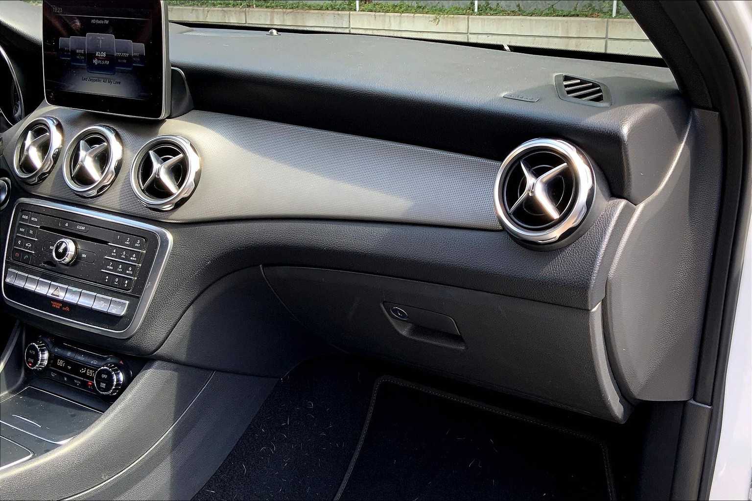 2019 Mercedes Benz GLA 250 4MATIC photo 15