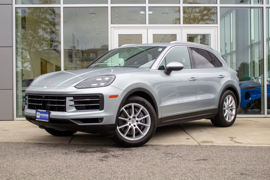 2024 Porsche Cayenne Base's photo