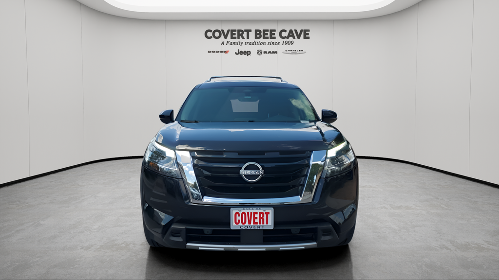 2023 Nissan Pathfinder SL photo 2