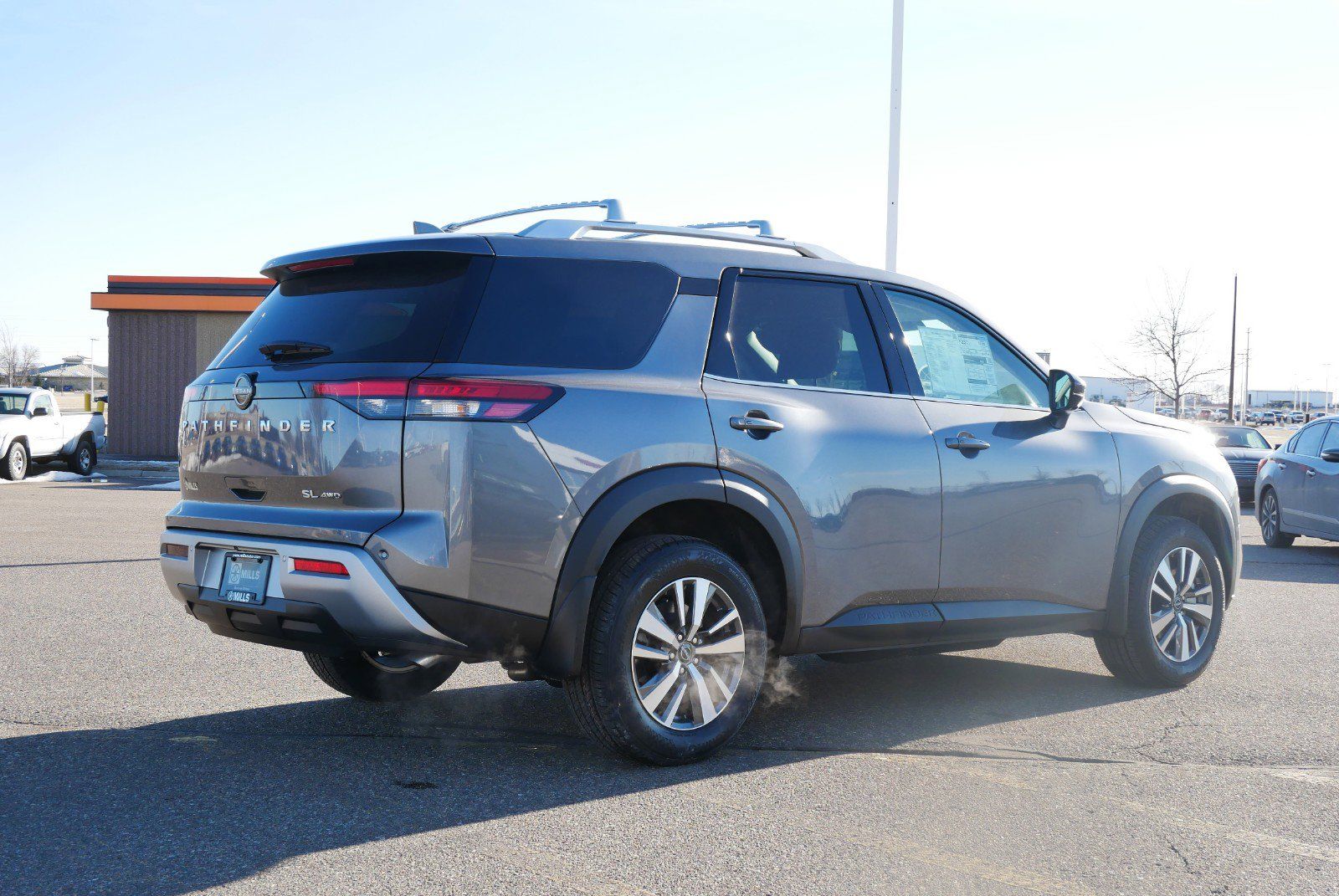 2025 Nissan Pathfinder SL photo 5