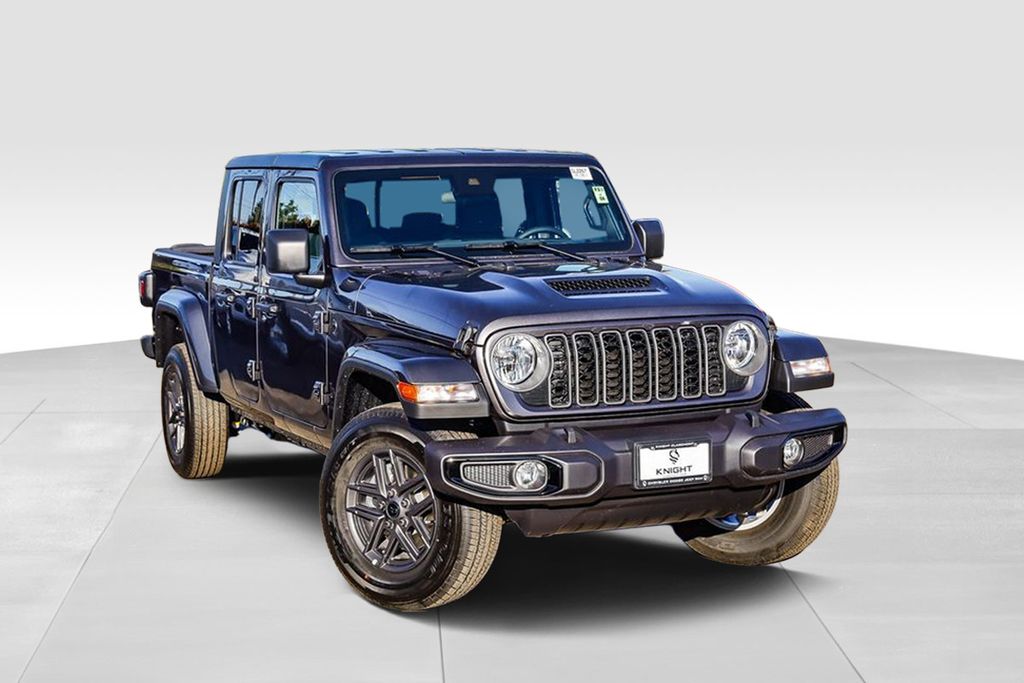 2025 Jeep Gladiator Sport S photo 2