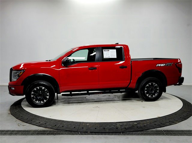 2024 Nissan Titan PRO-4X photo 4