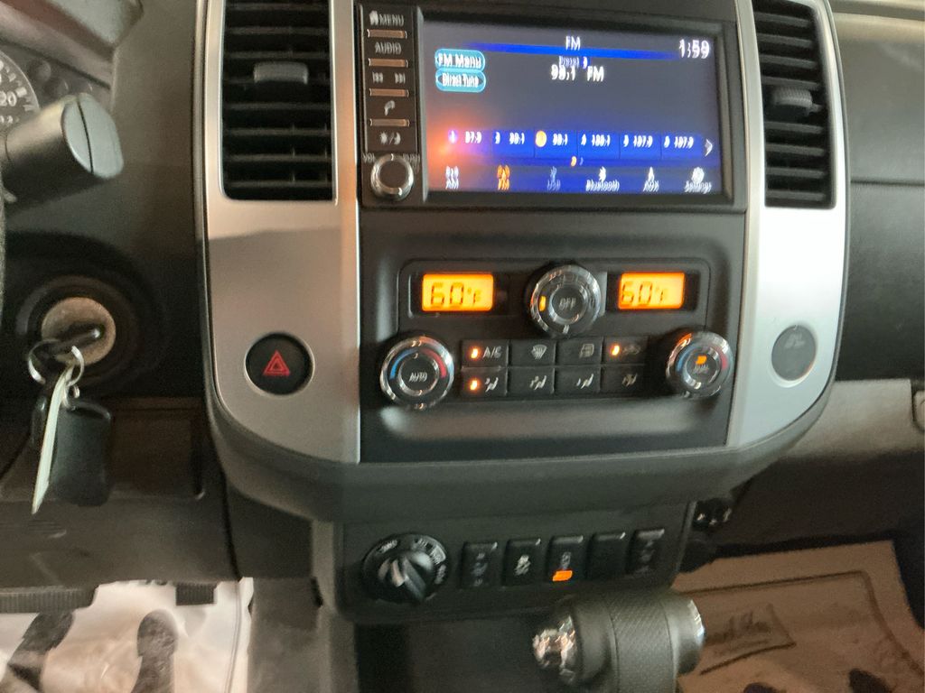 2019 Nissan Frontier SV photo 15