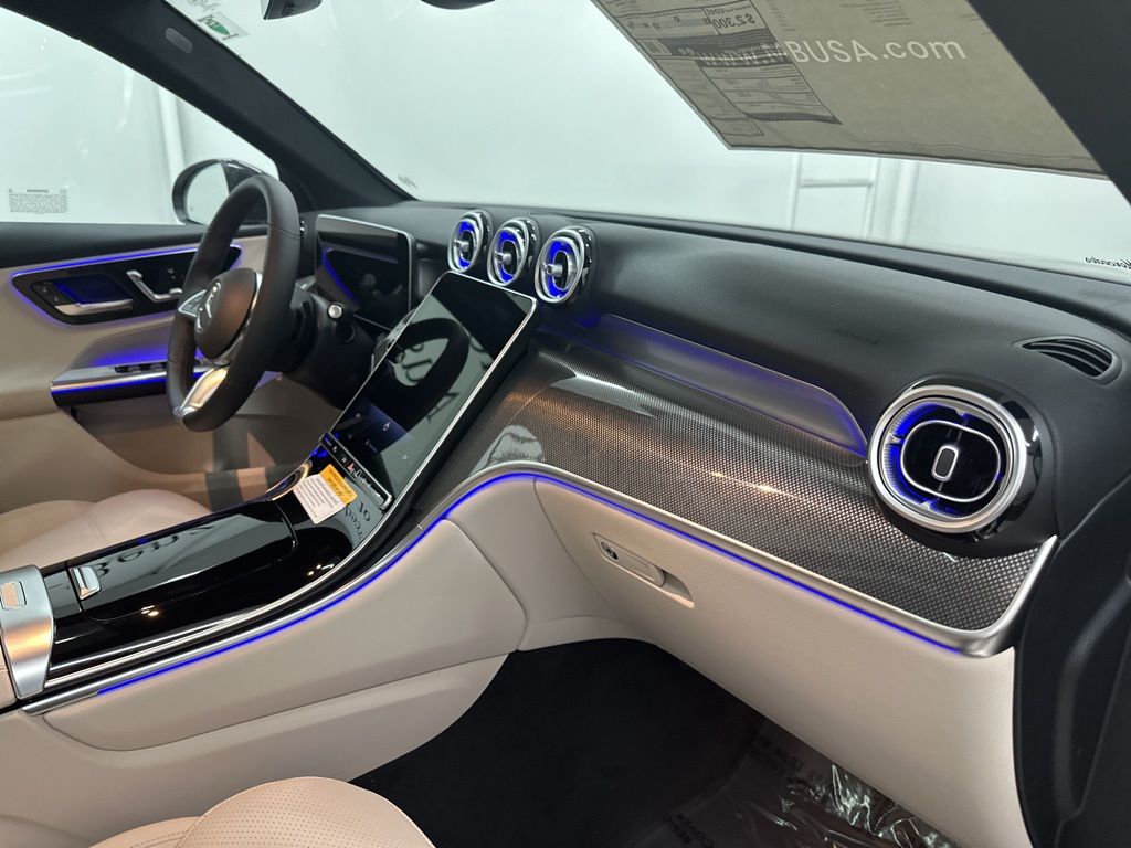 2026 Mercedes Benz GLC 300 photo 24