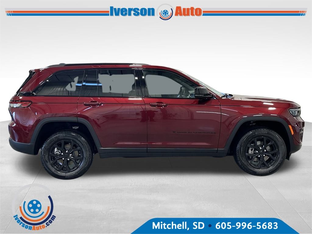 2025 Jeep Grand Cherokee Altitude X photo 4