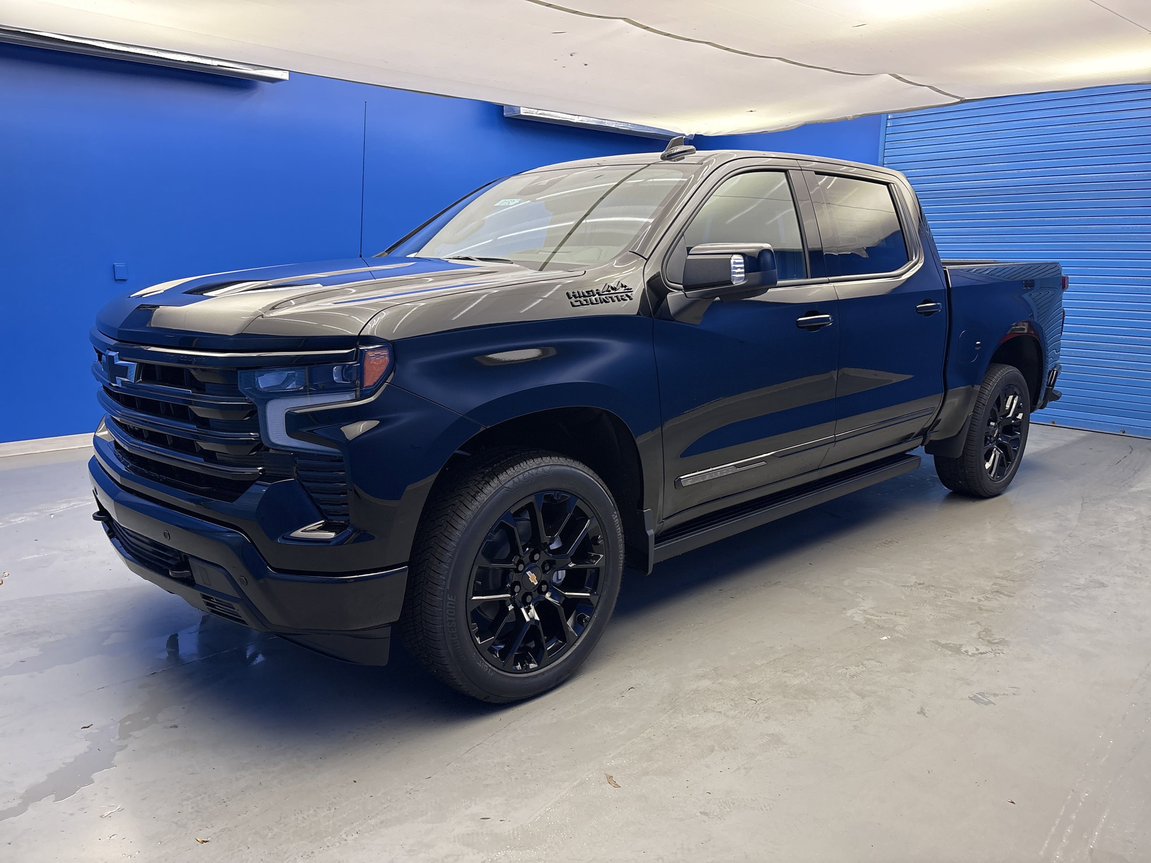 2026 Chevrolet Silverado 1500 High Country photo 4