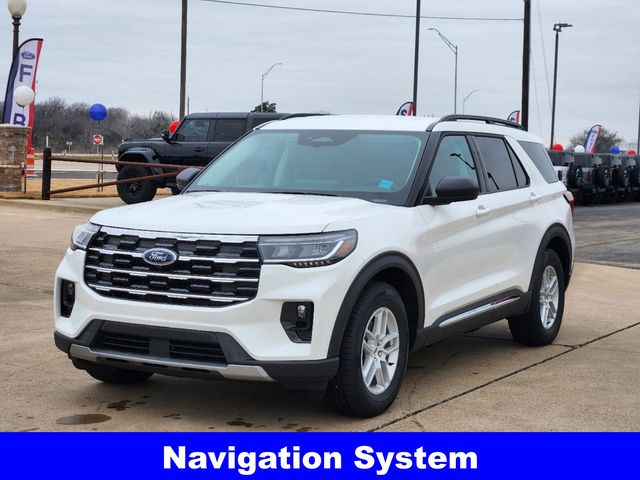 2025 Ford Explorer photo 4