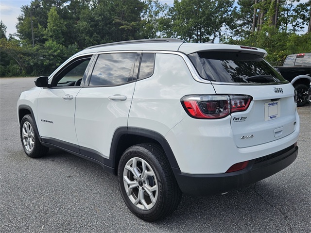 2025 Jeep Compass Latitude photo 9