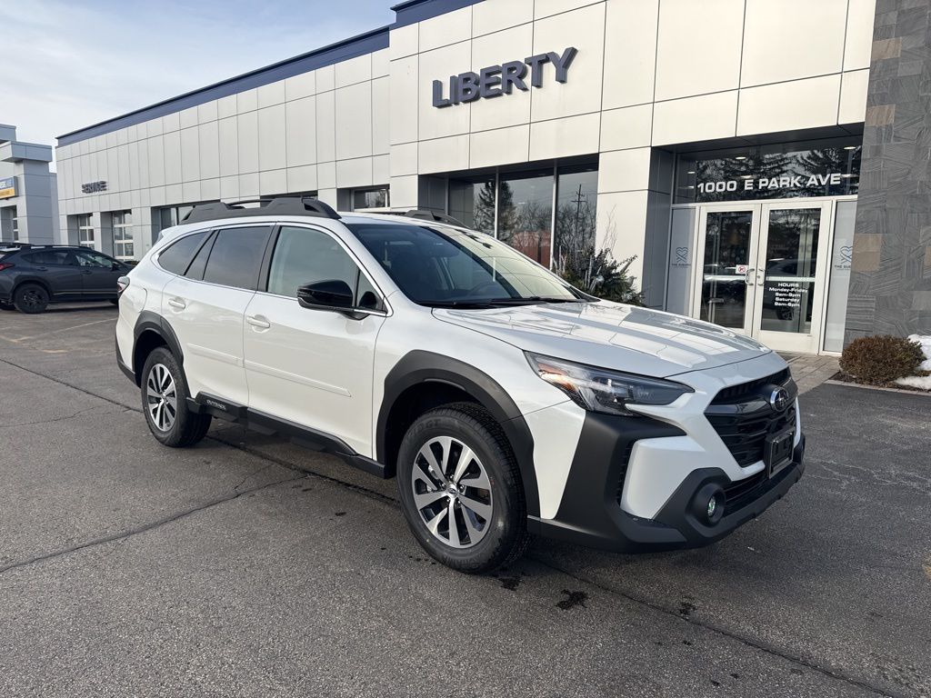 2025 Subaru Outback Premium's photo