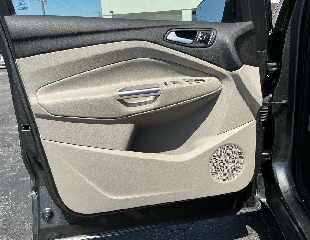 2015 Ford Escape Titanium photo 68