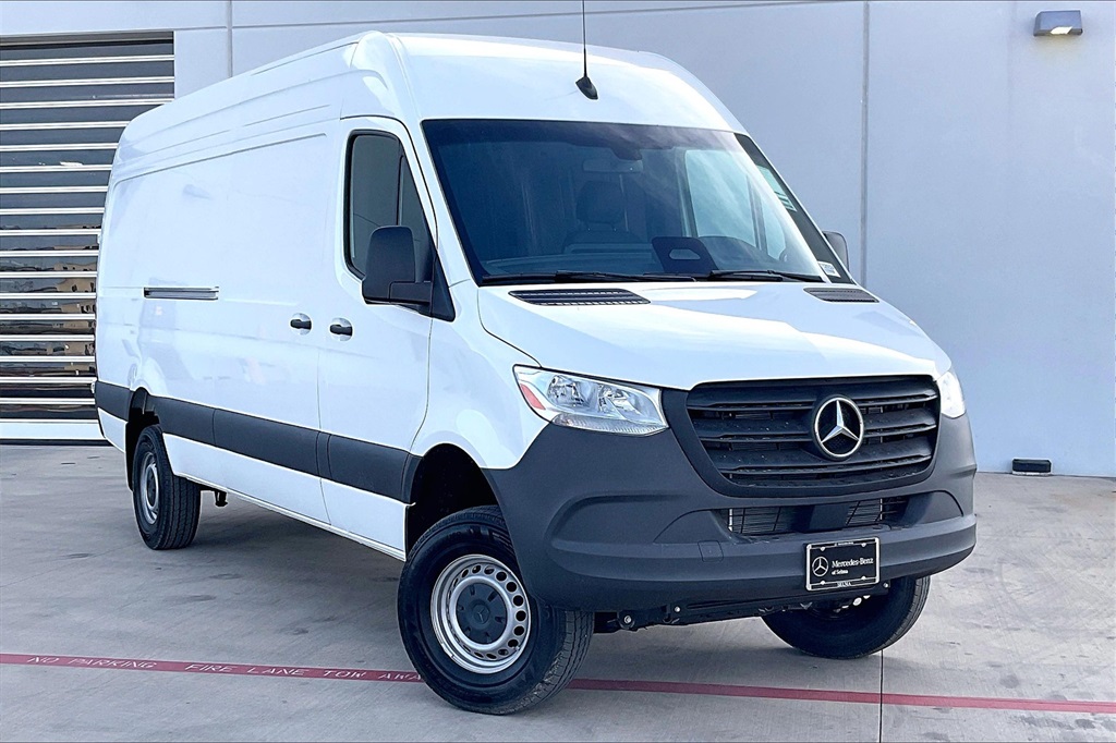 2025 Mercedes-Benz Sprinter Cargo Van Base's photo