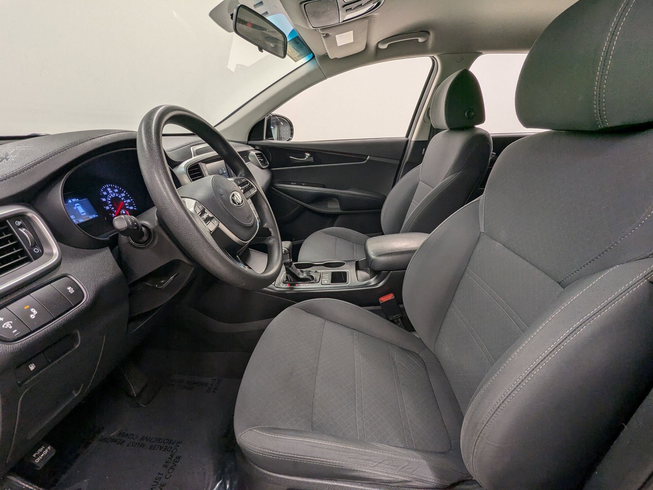 2020 Kia Sorento LX photo 4