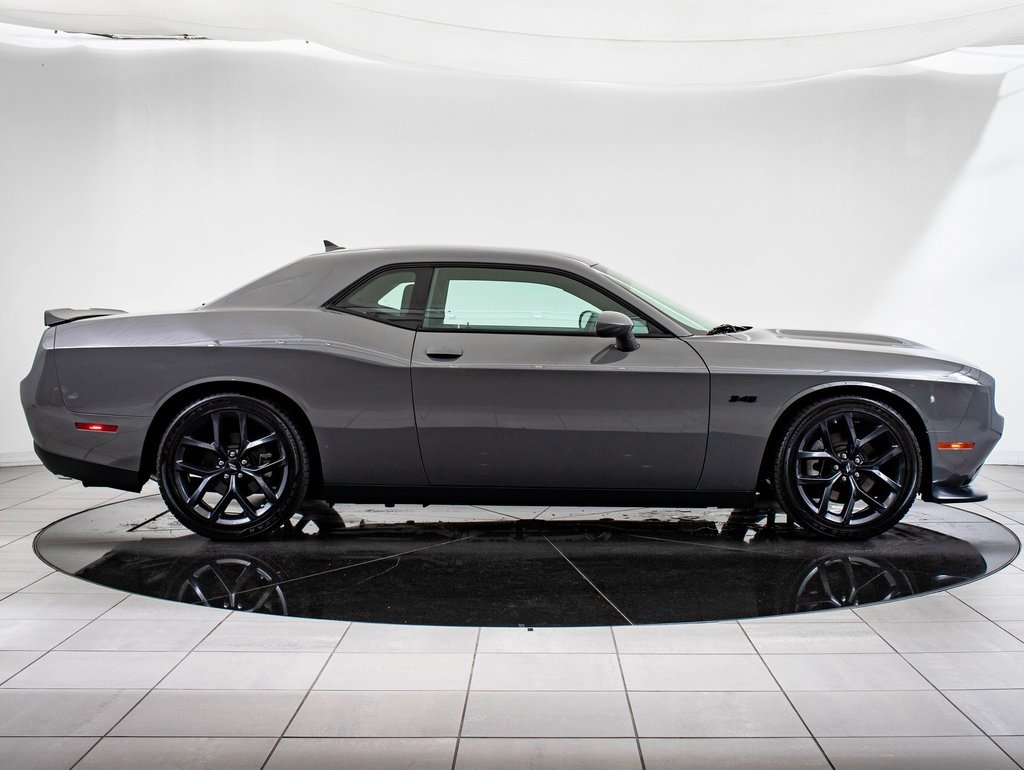 2023 Dodge Challenger R/T photo 11