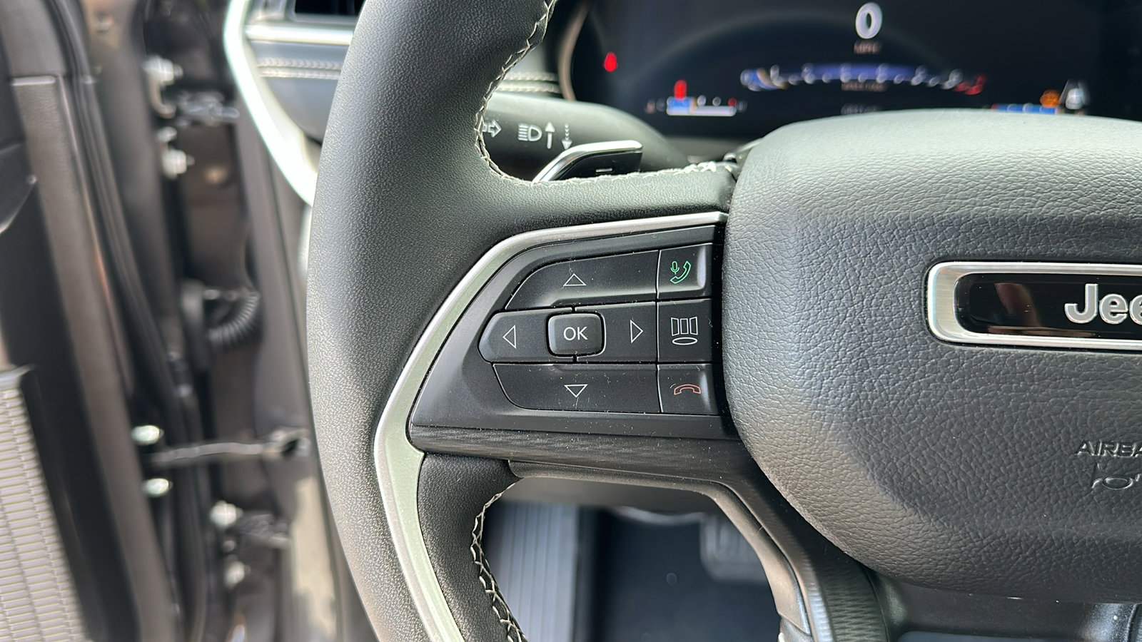 2024 Jeep Grand Cherokee Laredo X photo 15
