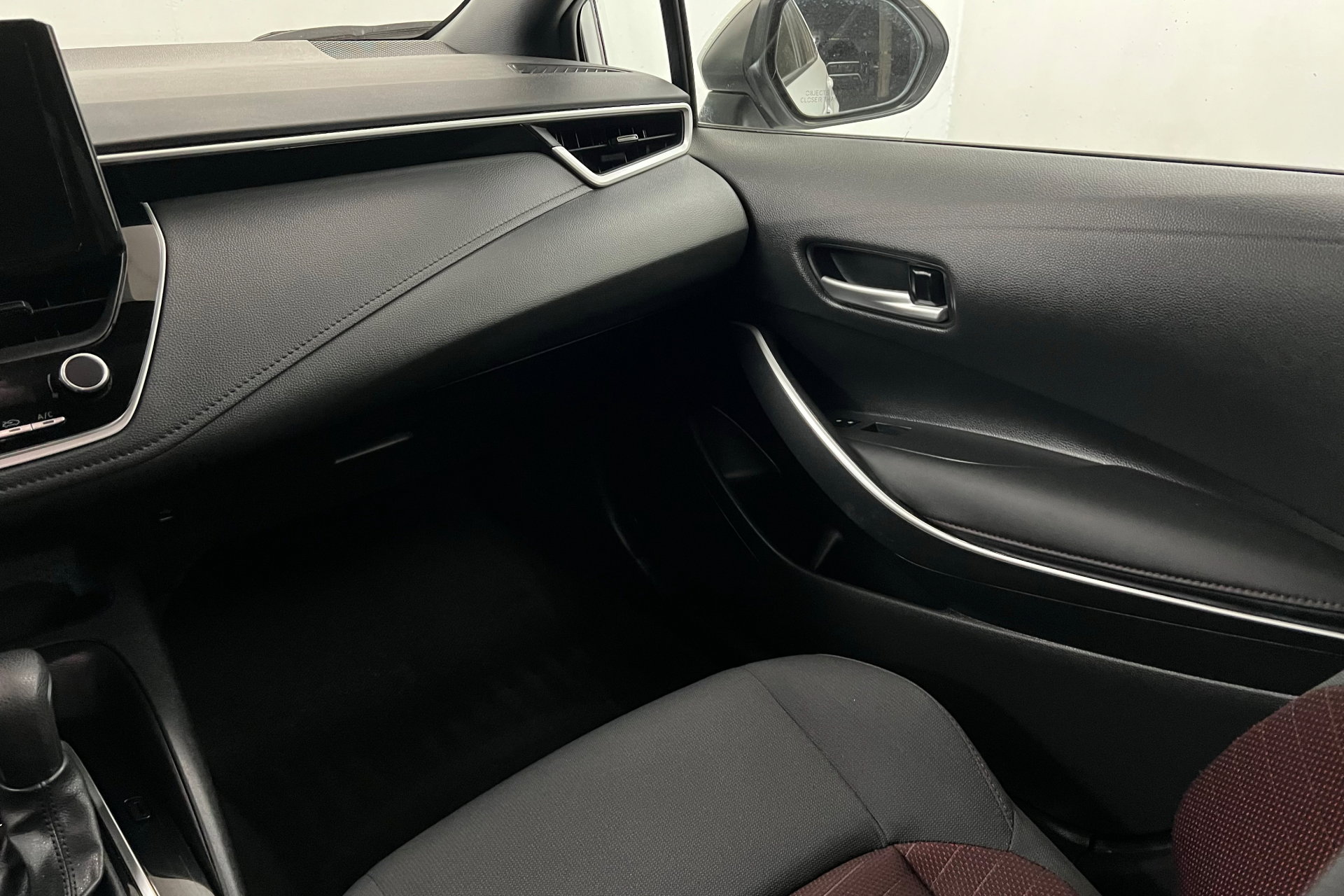 2023 Toyota Corolla SE photo 10