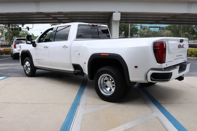 2025 Gmc Sierra 3500 HD Denali photo 4
