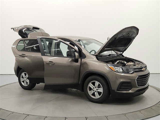 2022 Chevrolet Trax LS photo 16