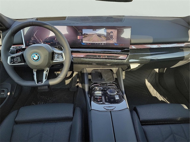 2026 Bmw 550e xDrive photo 12