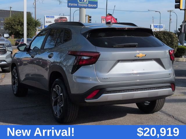 2024 Chevrolet Trax LT photo 6