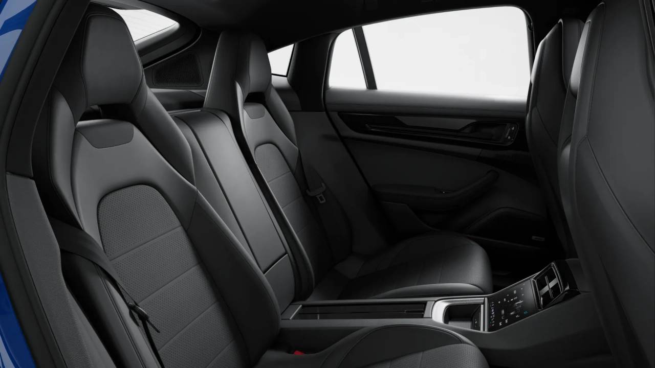 2025 Porsche Panamera 4 photo 11