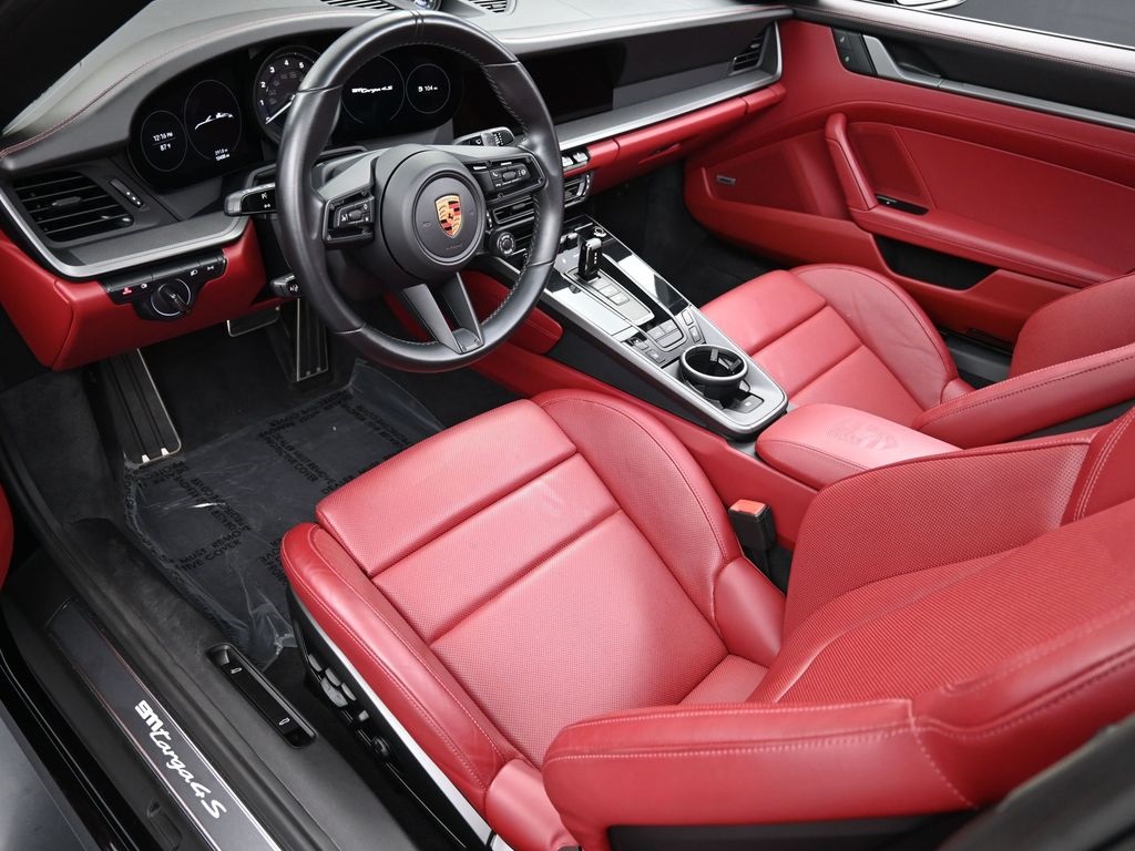 2022 Porsche 911 Targa 4S photo 3