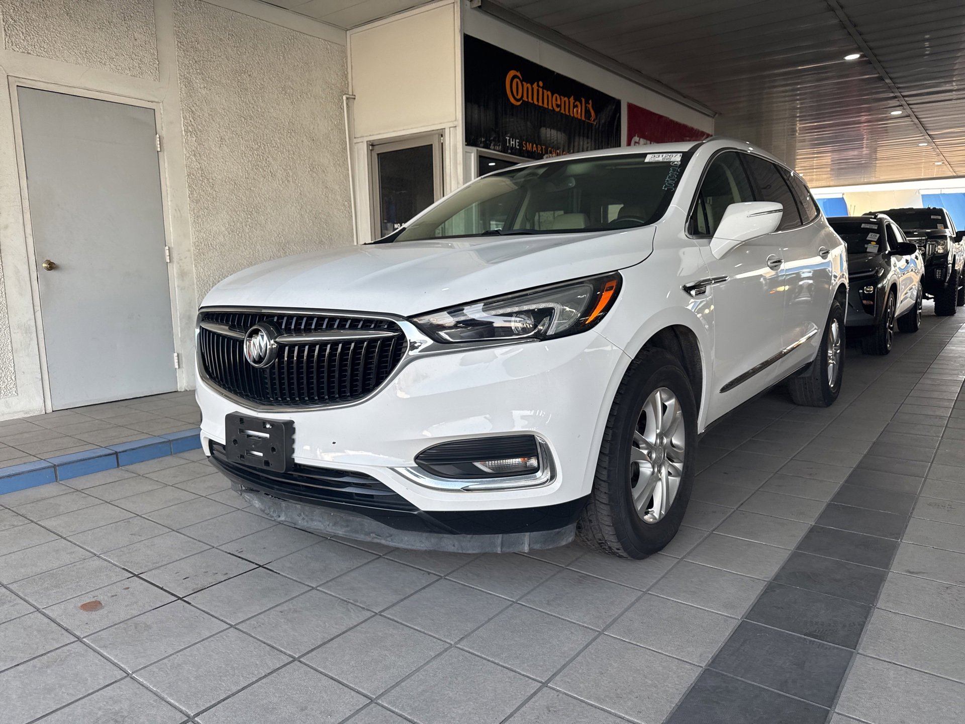 2019 Buick Enclave Essence's photo