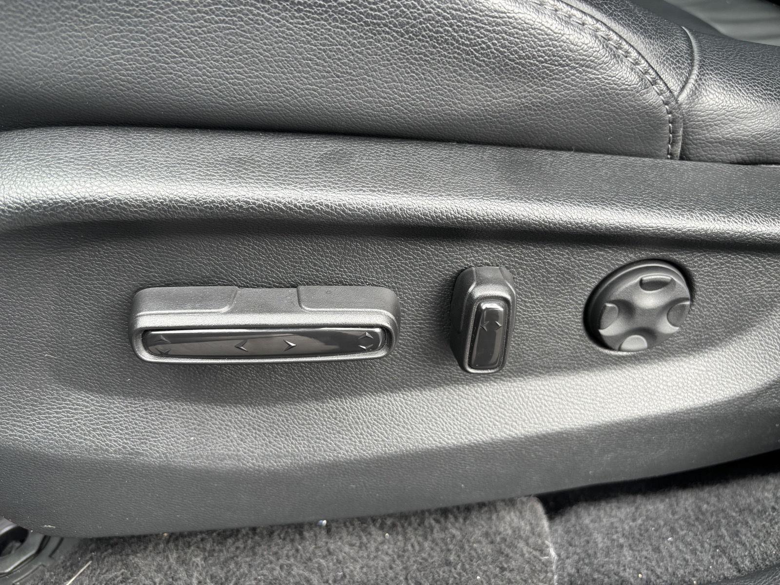 2019 Honda CR-V EX-L photo 12