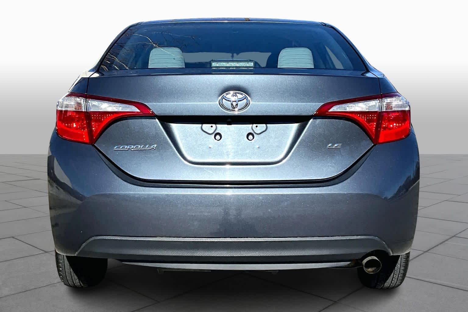 2014 Toyota Corolla LE photo 4