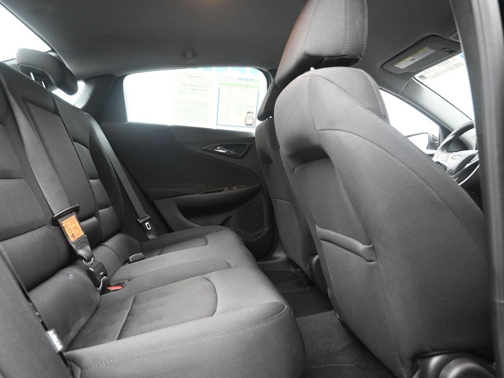 2023 Chevrolet Malibu 1LT photo 5