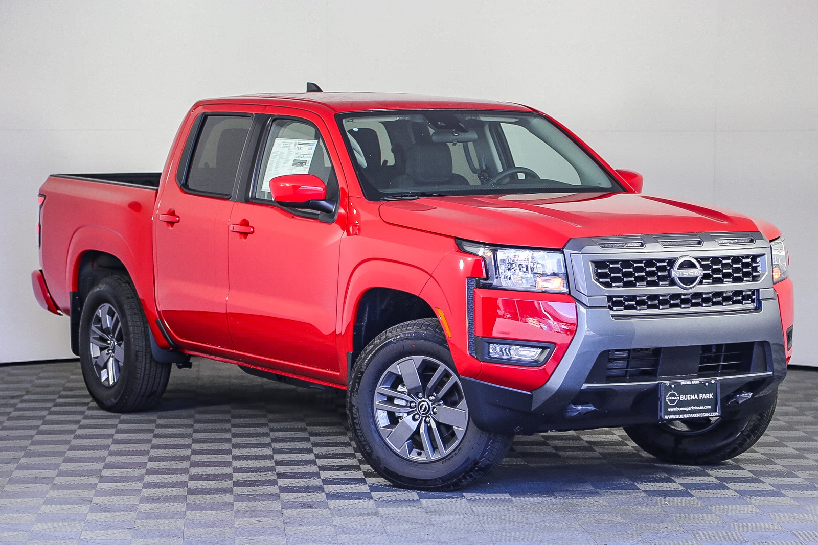 2025 Nissan Frontier SV's photo
