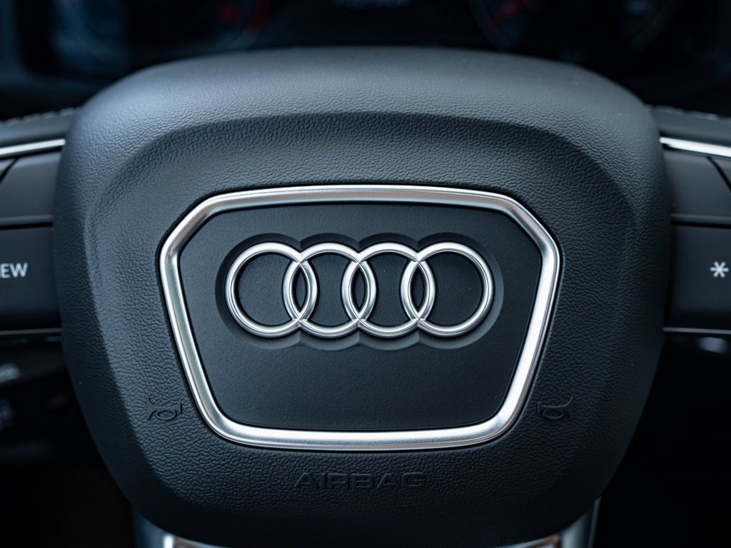2025 Audi Q7 55 Premium Plus photo 25