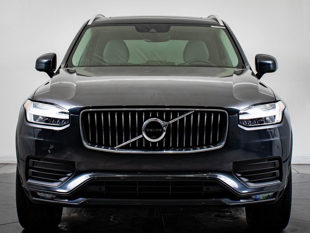 2021 Volvo XC90 T6 Momentum photo 2