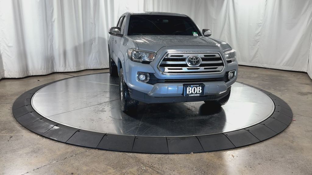 2019 Toyota Tacoma Limited V6 photo 3