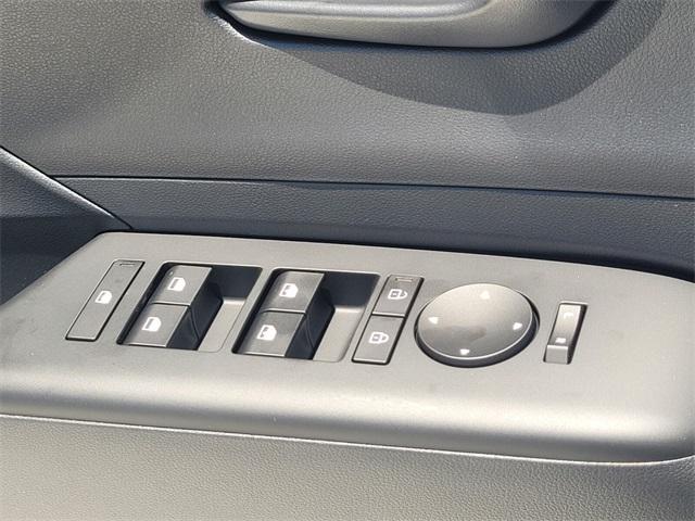 2025 Hyundai Kona SEL photo 23