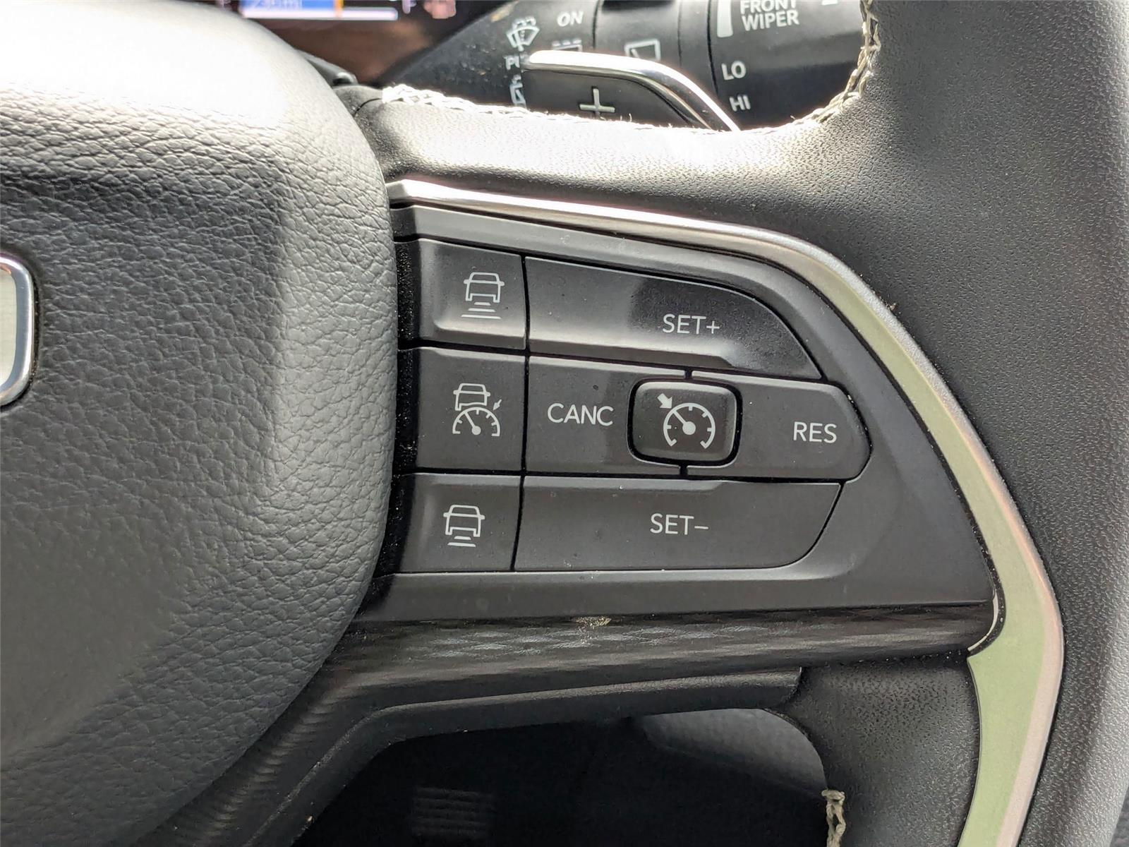 2024 Jeep Grand Cherokee Altitude X photo 17