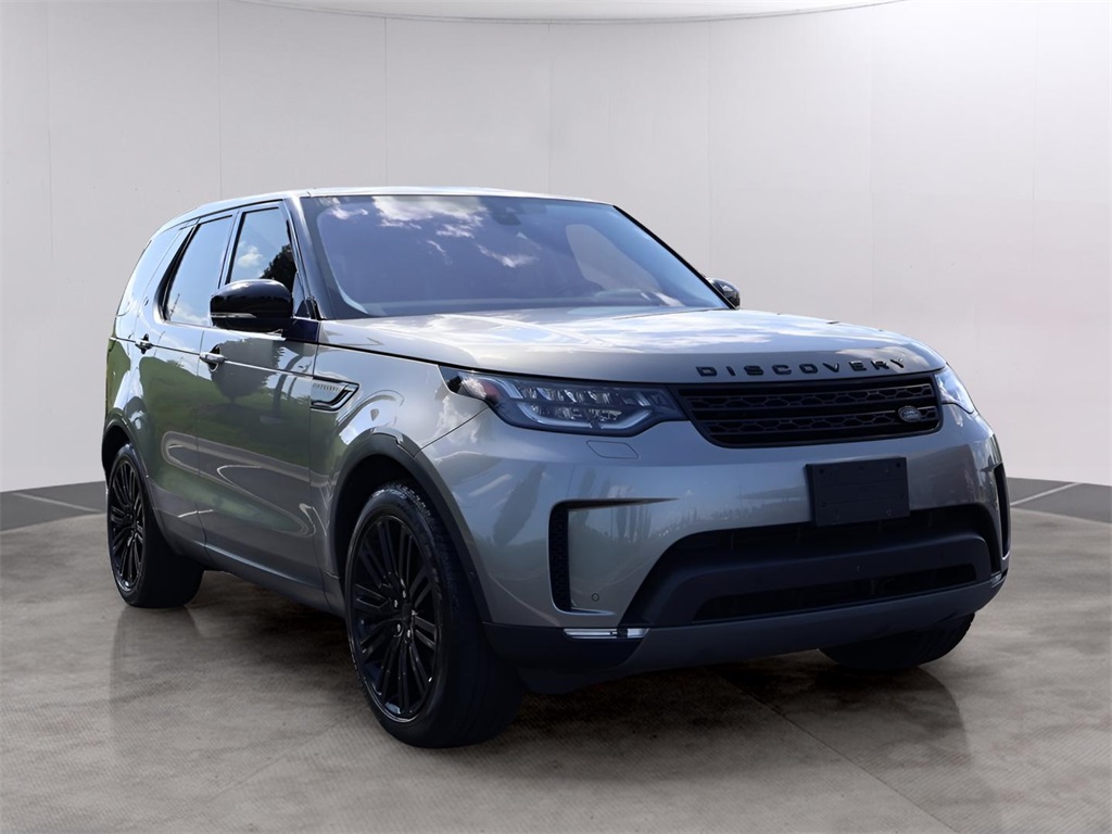 2017 Land Rover Discovery First Edition photo 3
