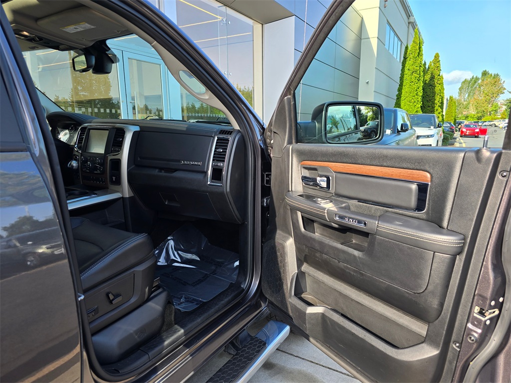 2015 Ram 1500 Laramie photo 30