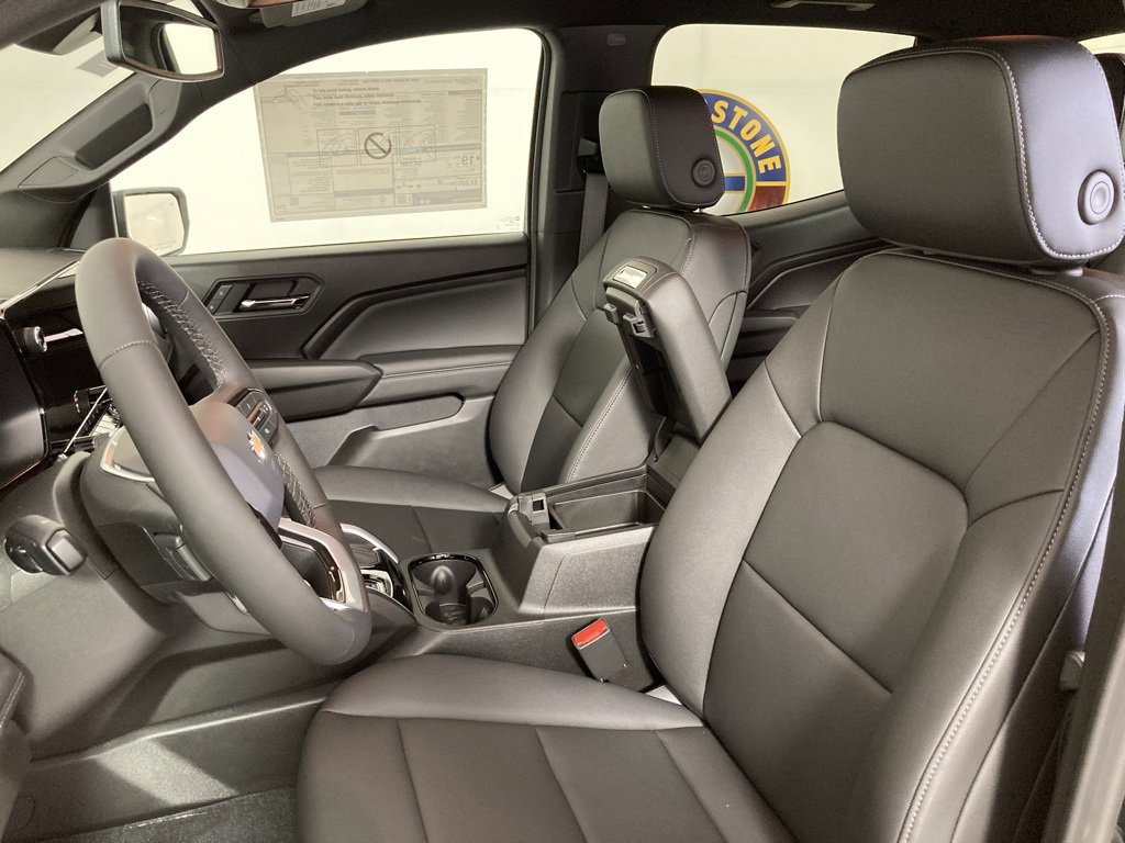 2026 Chevrolet Colorado LT photo 6