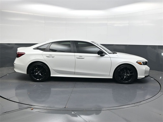 2025 Honda Civic Sport photo 2