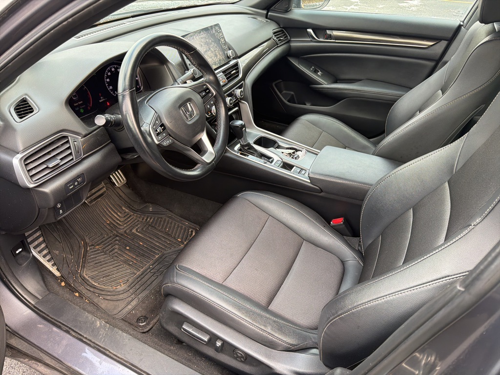 2019 Honda Accord Sport photo 4
