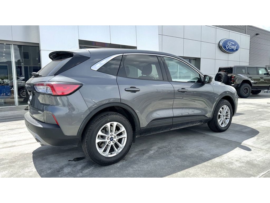 2021 Ford Escape SE photo 4