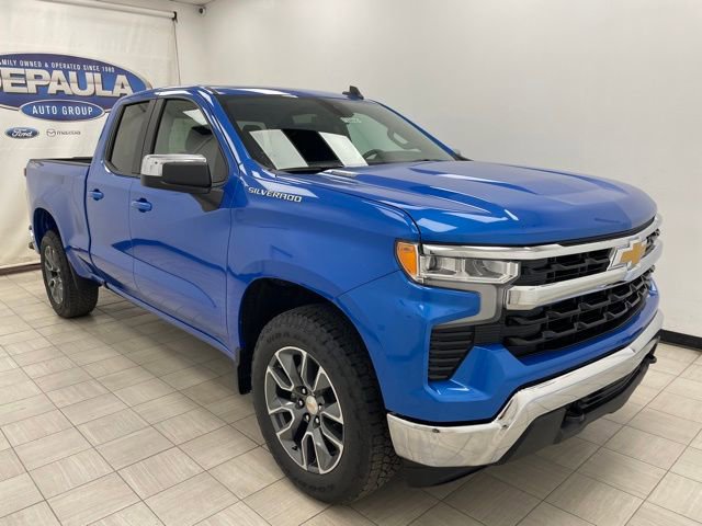 2026 Chevrolet Silverado LT's photo