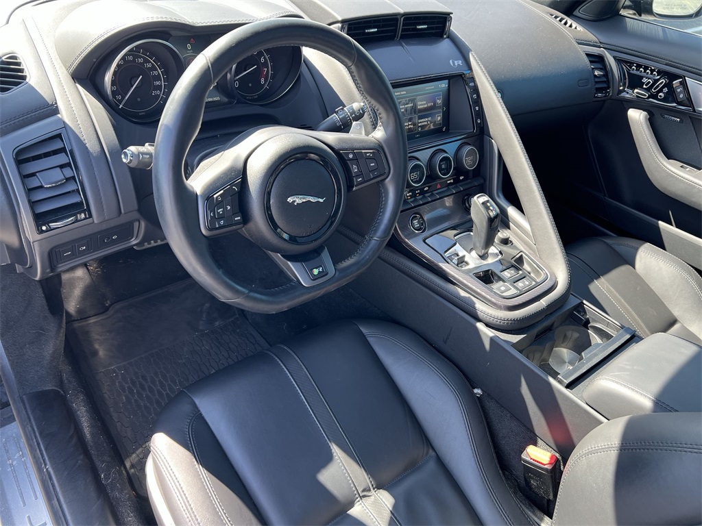 2016 Jaguar F-TYPE R photo 10